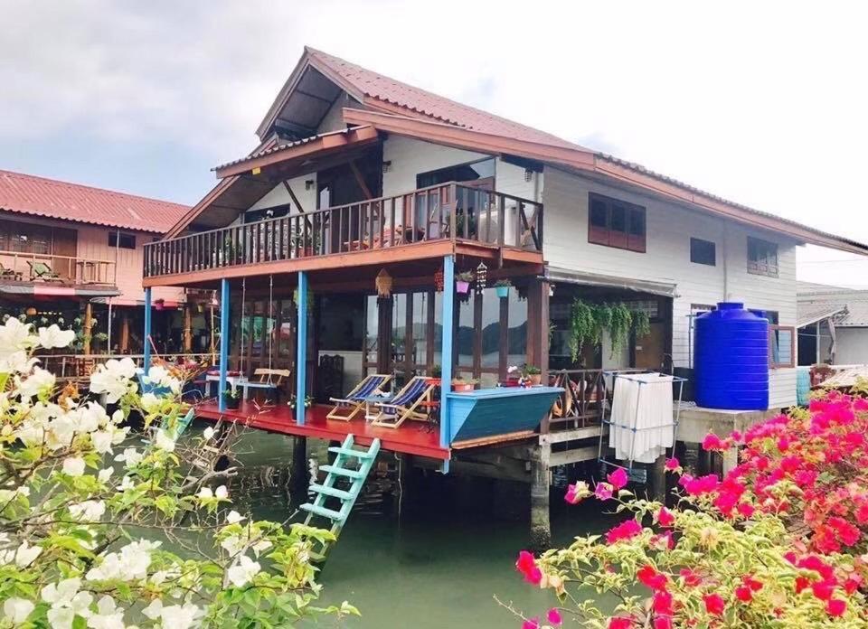 Koi Seahouse Hotel Koh Chang Buitenkant foto